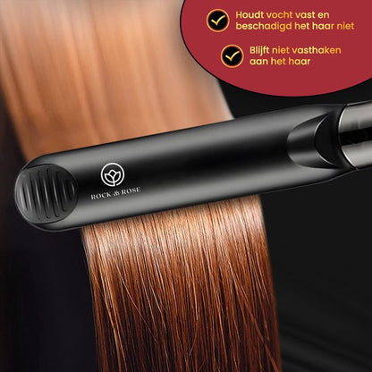 Stoomstijltang in het haar 